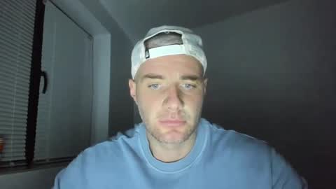 alfiesolomons87 online show from December 13, 2024, 8:15 pm