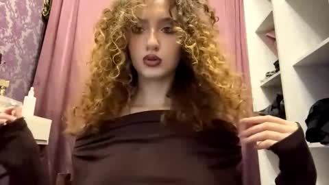 Snapshot of alfredaspagnolo chatting on November 15, 2025, 2:24 pm Tatiana online show from November 15, 2025, 2:24 pm