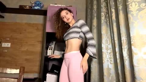 Snapshot of alfredaspagnolo chatting on November 18, 2025, 4:44 pm Tatiana online show from November 18, 2025, 4:44 pm