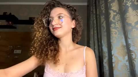 Snapshot of alfredaspagnolo chatting on November 25, 2025, 4:18 pm Tatiana online show from November 25, 2025, 4:18 pm