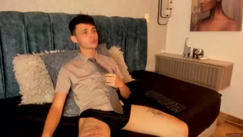 Snapshot of alhan_twink chatting on May 15, 2026, 5:03 am ALHAN online show from May 15, 2026, 5:03 am