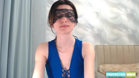 Snapshot of alica_webcam chatting on May 2, 2026, 8:03 pm Alice online show from May 2, 2026, 8:03 pm