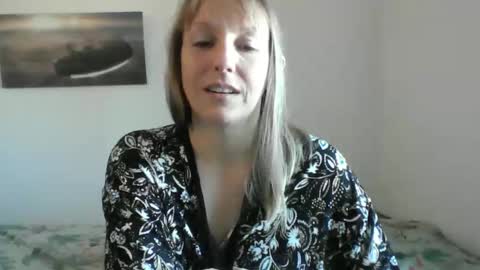 Snapshot of alice8363 chatting on January 11, 2025, 10:19 am Alice online show from January 11, 2025, 10:19 am