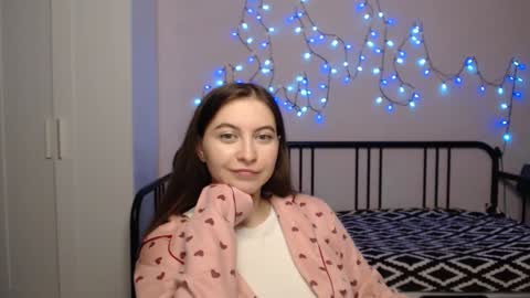 Alice online show from December 20, 2024, 6:02 pm