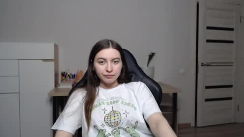 Alice online show from March 2, 2025, 9:54 pm