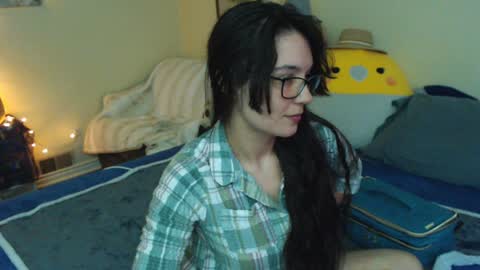 Snapshot of alice_asks chatting on January 25, 2025, 3:09 am Alice Asks online show from January 25, 2025, 3:09 am