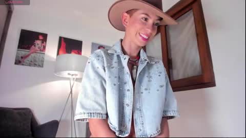 Snapshot of alice_barry chatting on April 28, 2026, 1:26 am Alice online show from April 28, 2026, 1:26 am