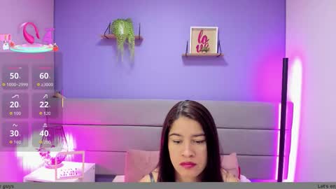 alice_brookss_ online show from December 15, 2025, 1:04 pm