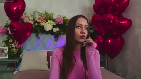 Snapshot of alice_charmy chatting on February 17, 2026, 5:30 pm Alice in Wonderland online show from February 17, 2026, 5:30 pm