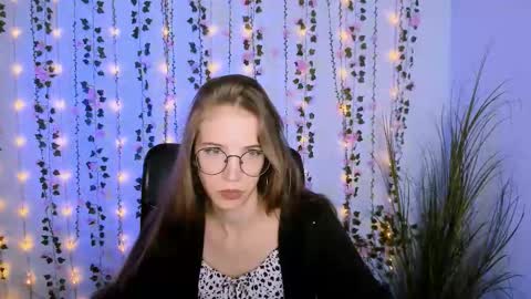 Snapshot of alice_cold chatting on September 22, 2025, 5:42 am alice_cold online show from September 22, 2025, 5:42 am