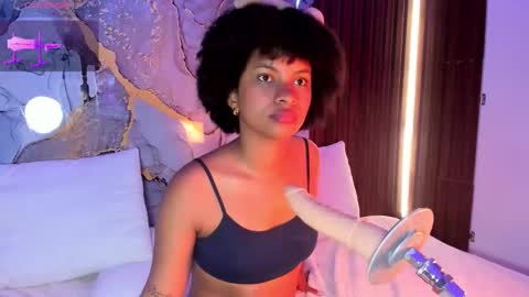 Mey online show from October 9, 2025, 8:40 pm