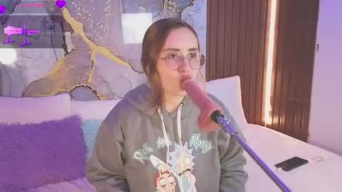 Snapshot of alice_cute77 chatting on July 19, 2026, 4:16 am Mey online show from July 19, 2026, 4:16 am