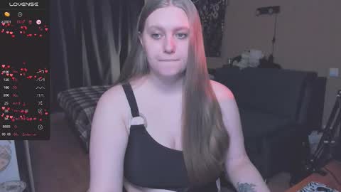 Snapshot of alice_dreamgirl_ chatting on September 29, 2025, 9:03 am Alice 3 online show from September 29, 2025, 9:03 am