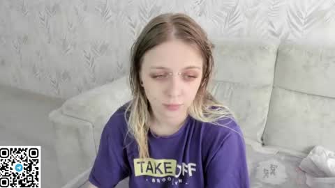 Snapshot of alice_halle chatting on May 30, 2026, 7:38 am alice_halle online show from May 30, 2026, 7:38 am