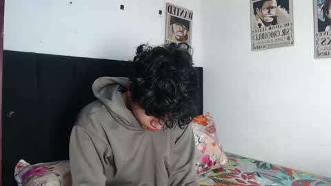 Snapshot of alice_julls chatting on April 12, 2026, 4:12 pm alice online show from April 12, 2026, 4:12 pm