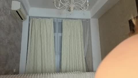 Snapshot of alice_liss_ chatting on May 1, 2026, 5:50 pm Alice online show from May 1, 2026, 5:50 pm