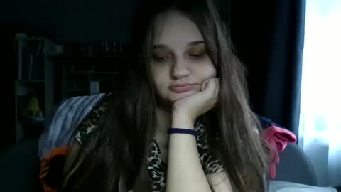 Cristal online show from October 23, 2025, 6:13 am