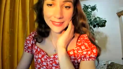 Snapshot of alice_sincere chatting on August 3, 2026, 9:07 pm Alice Love you all online show from August 3, 2026, 9:07 pm