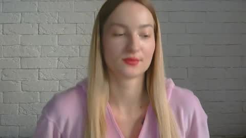 Alice online show from October 5, 2025, 2:59 pm