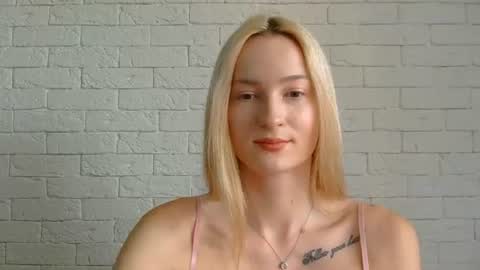 Snapshot of alice_sweet_01 chatting on June 18, 2026, 9:47 am Alice online show from June 18, 2026, 9:47 am