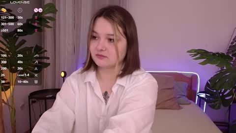 Alice  online show from February 24, 2025, 6:58 pm