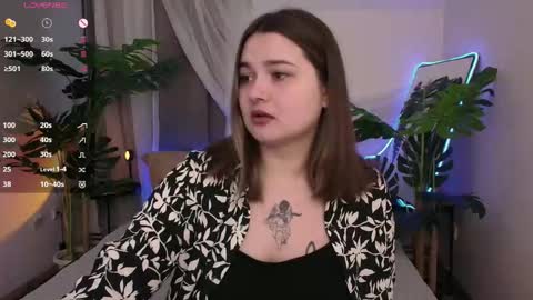 Alice  online show from September 19, 2025, 3:13 pm