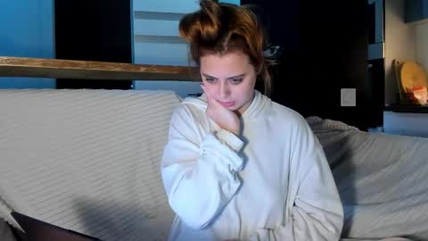 Alice online show from November 5, 2025, 4:18 pm