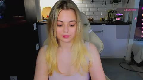 Snapshot of alice_wander chatting on June 14, 2026, 10:50 am Alice online show from June 14, 2026, 10:50 am