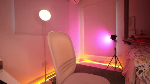 alicealberts online show from September 13, 2025, 10:20 pm