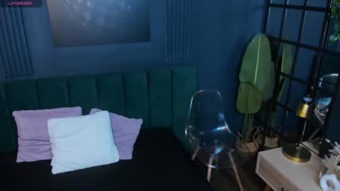 Snapshot of aliceandsia chatting on September 22, 2025, 2:57 am Alice and Asia online show from September 22, 2025, 2:57 am