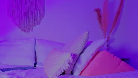 Alice Benette  online show from February 8, 2026, 1:42 am