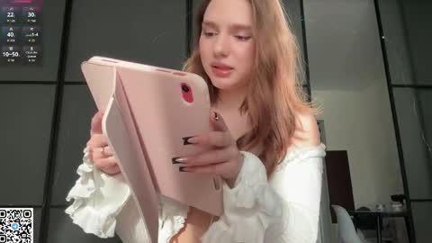 alicebloomxx online show from March 30, 2026, 10:38 am