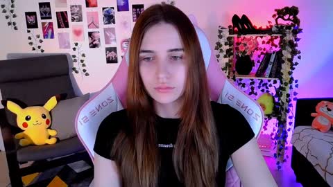 alicecharmy online show from December 11, 2024, 10:58 am