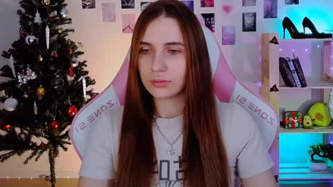 alicecharmy online show from December 18, 2024, 12:29 pm