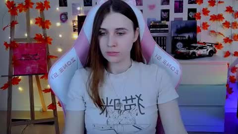 alicecharmy online show from November 13, 2025, 7:51 am