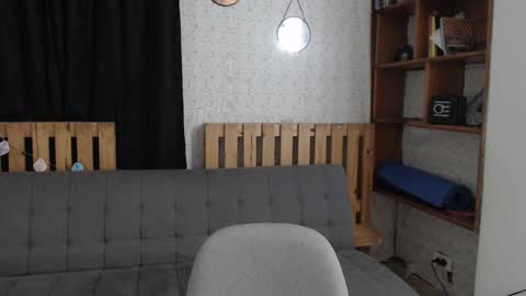 alicee_logan_ online show from January 14, 2025, 2:50 am