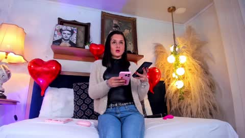 Snapshot of alicee_milf_ chatting on January 29, 2025, 11:09 am Aleja online show from January 29, 2025, 11:09 am