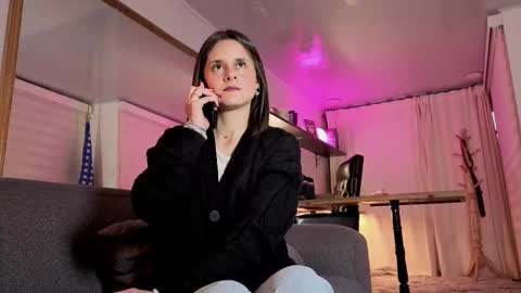 Snapshot of alicee_milf_ chatting on September 20, 2025, 11:00 am Aleja online show from September 20, 2025, 11:00 am