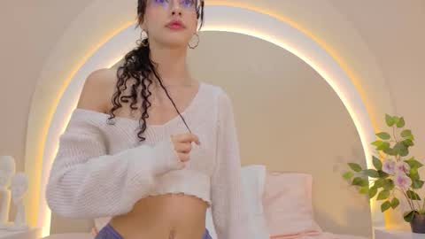 alice online show from November 10, 2025, 4:17 pm