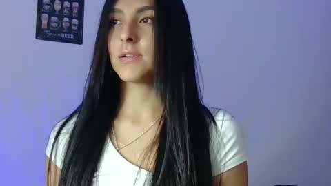 Snapshot of alicee_roos chatting on January 20, 2025, 10:04 pm Alice online show from January 20, 2025, 10:04 pm