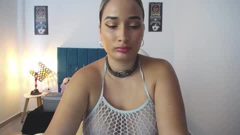 Alicia    1000 PM - 600 AM COLOMBIAN TIME online show from October 9, 2025, 9:24 pm