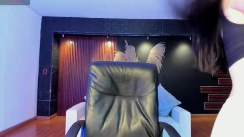 aliceebroownn online show from February 28, 2026, 7:04 pm