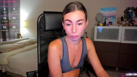 Daniella online show from November 21, 2025, 11:03 pm