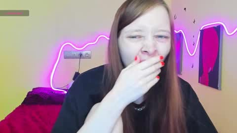 Alie online show from September 19, 2025, 1:07 am