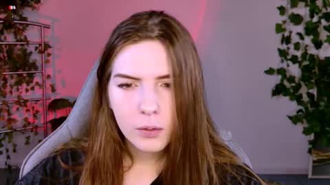 Alice online show from September 14, 2025, 5:17 am