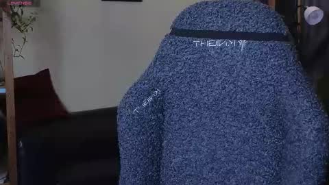 Alice  vacation  online show from November 14, 2025, 6:50 pm