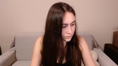 alicekollt online show from January 24, 2025, 5:32 pm