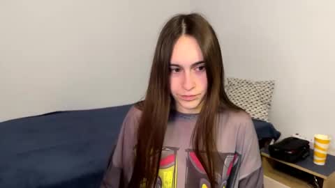 alicekollt online show from April 17, 2026, 8:34 pm