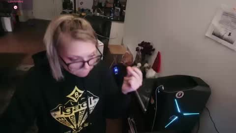 Alice Liddell online show from September 13, 2025, 2:33 am