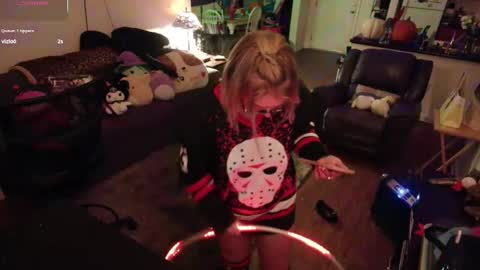 Alice Liddell online show from October 31, 2025, 4:35 am